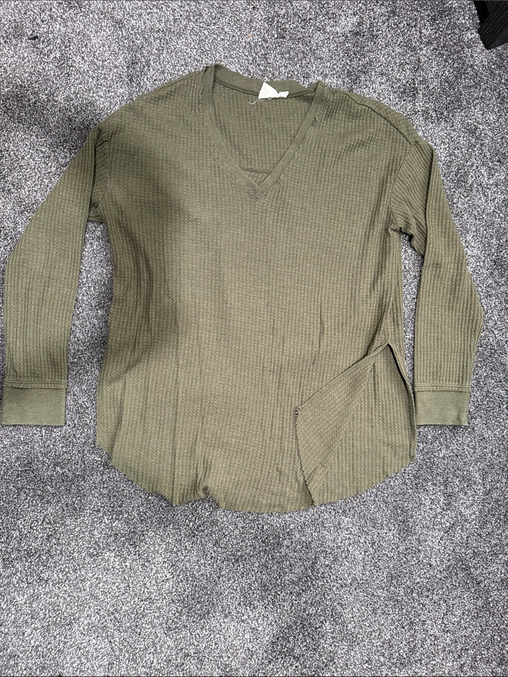 Whit Crow Olive Green Waffle Knit V-Neck Sweater